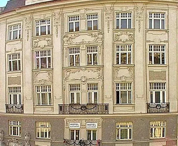 Готель типу "ліжко та сніданок" Hotel-pension Bleckmann 3*
